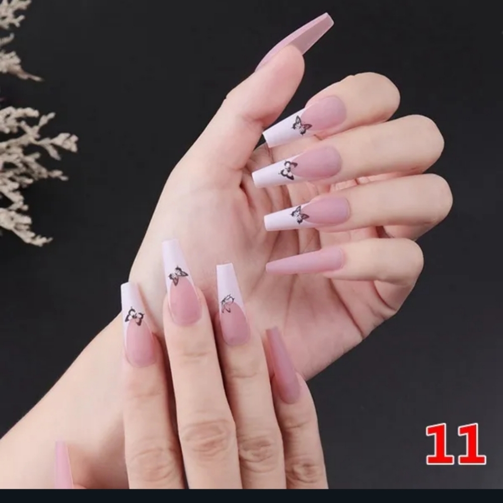 Press on nails